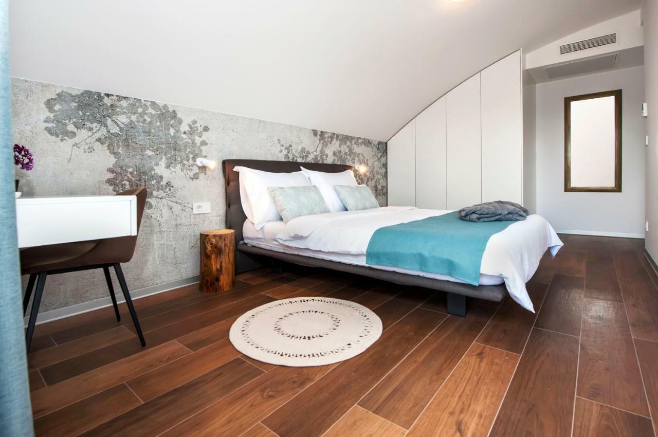 The Q Superior - A Penthouse With Jacuzzi And Sauna Rovinj Kültér fotó