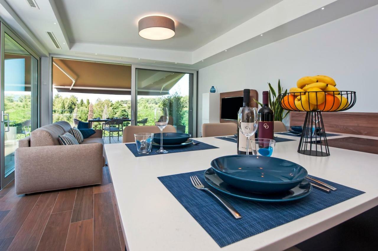 The Q Superior - A Penthouse With Jacuzzi And Sauna Rovinj Kültér fotó